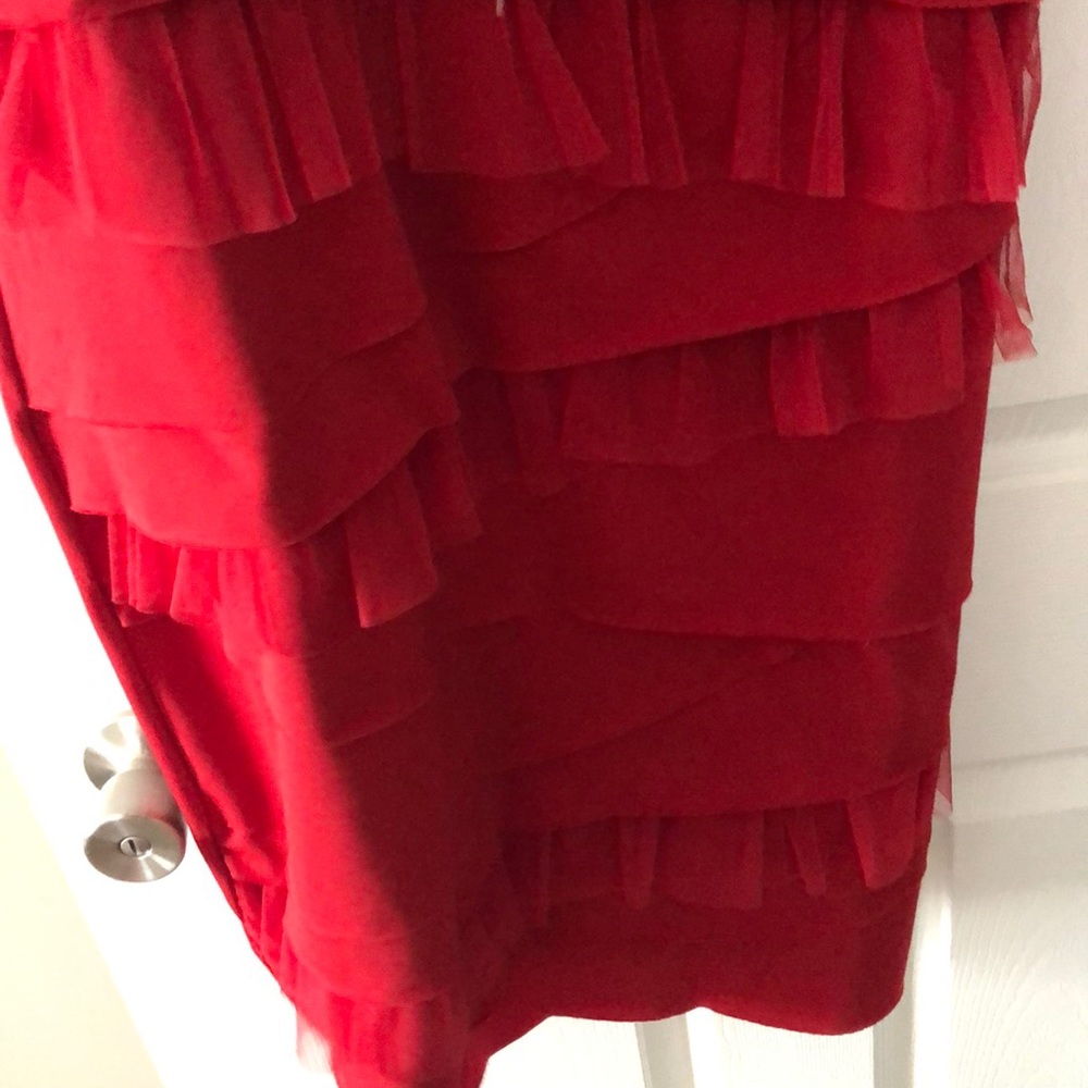 Red dress - Picture 4 of 5